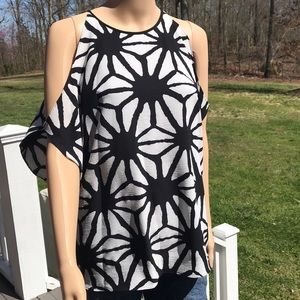 VINCE CAMUTO OFF THE SHOULDER